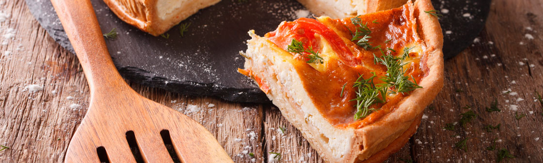 Сырный пирог с овощами