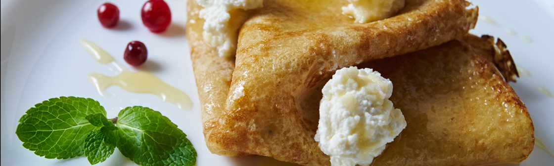 Овсяные блинчики с рикоттой и медом