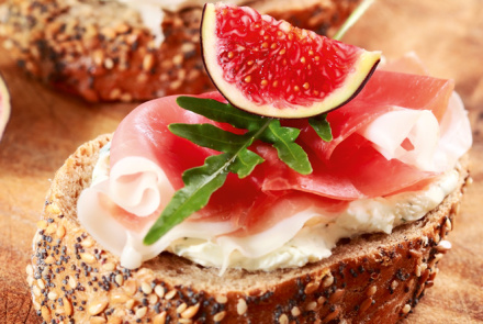 Брускетта с инжиром