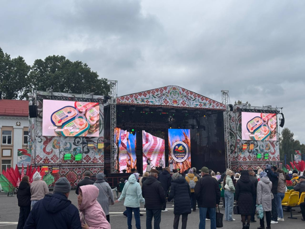 Туровский молочный комбинат — партнер областного мероприятия «Дожинки-2025» в Лельчицах